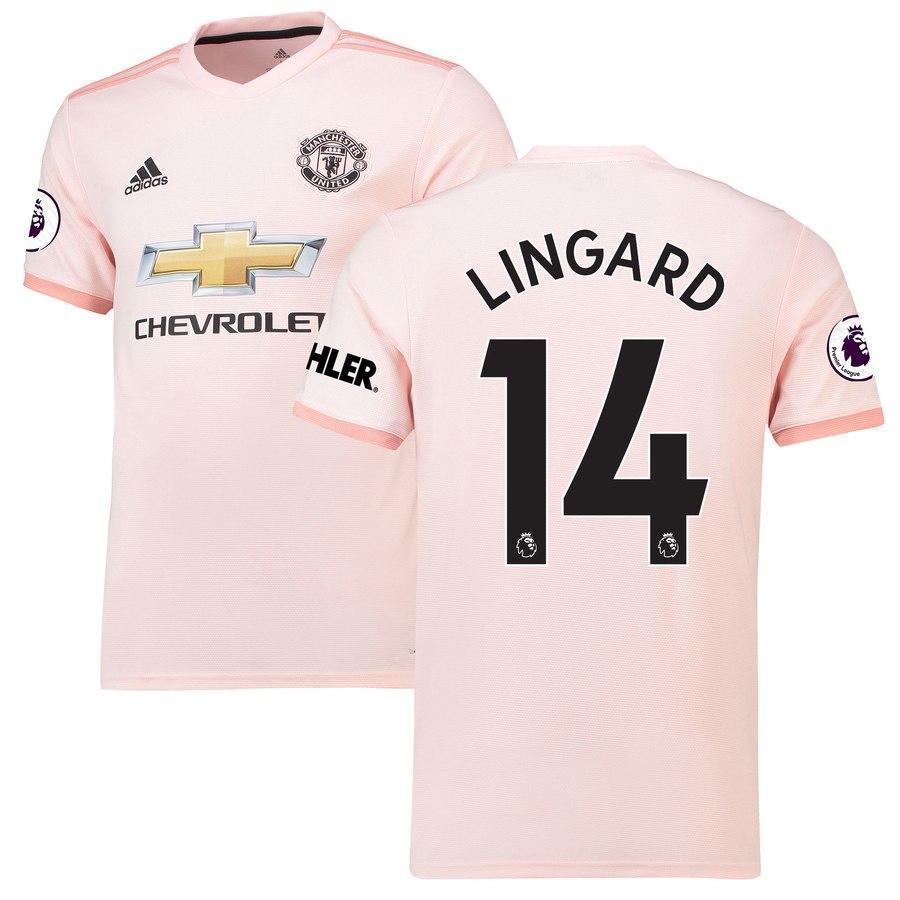 pink man united jersey